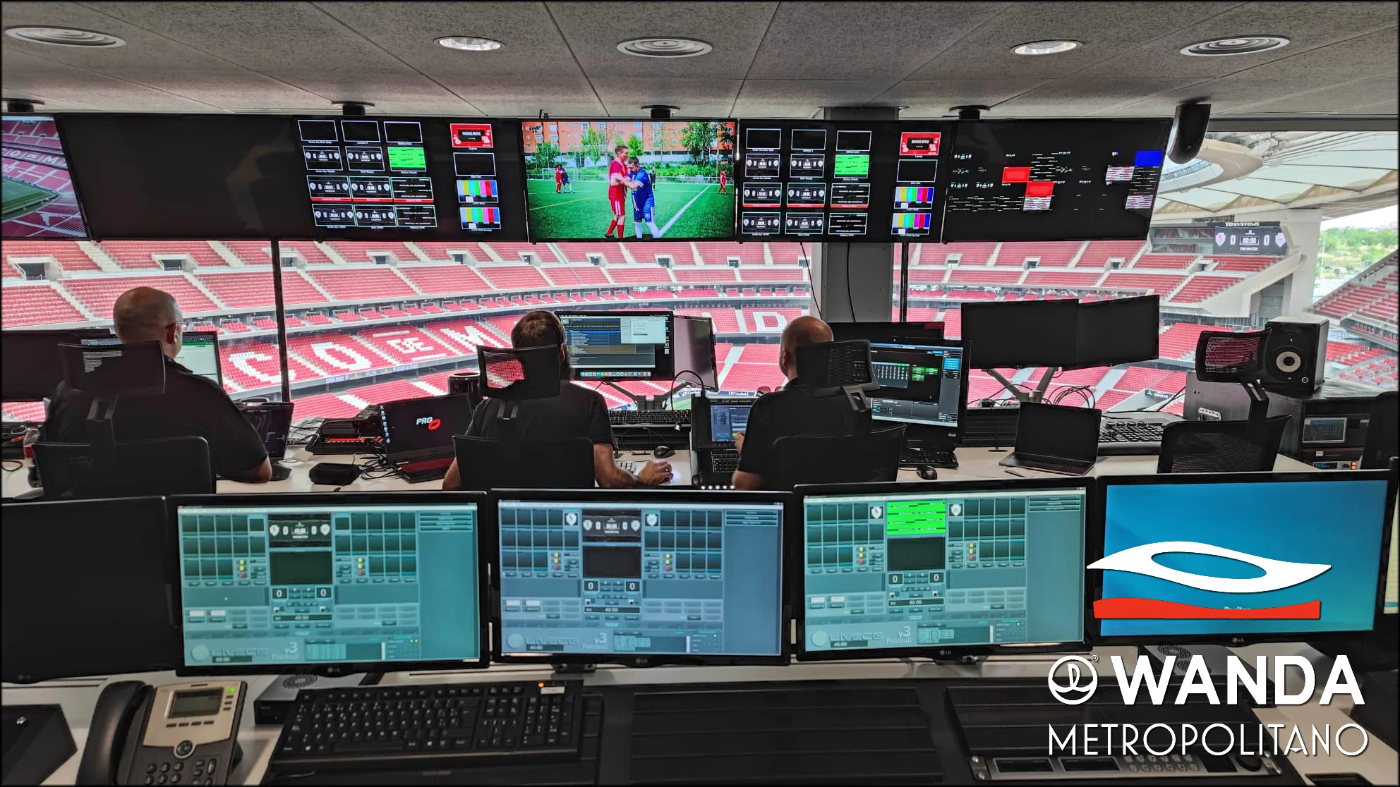 Sala de control audiovisual en estadio Wanda Metropolitano